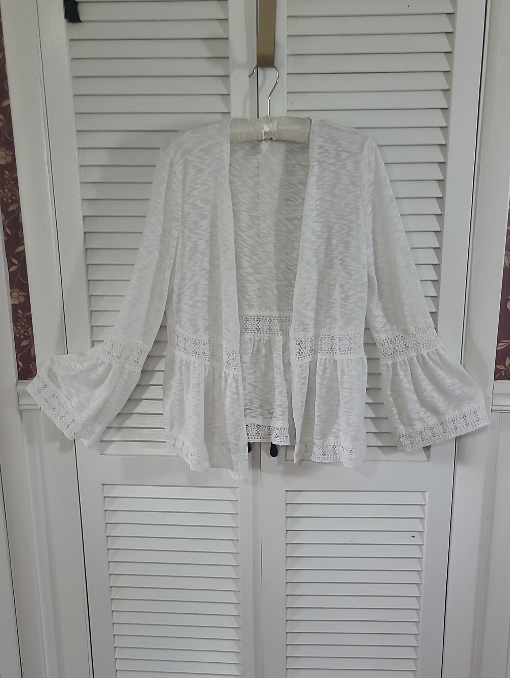 Almost Famous White Crochet-Trim Open Front Tunic Cardigan